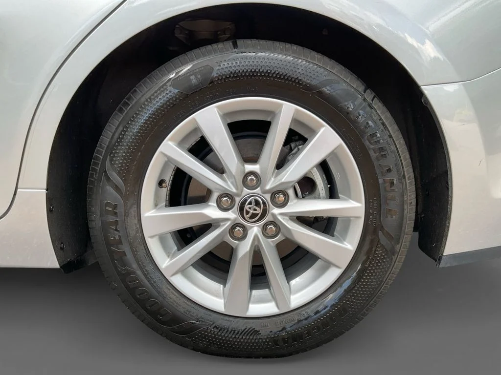 Used 2025 Silver Toyota LE image 8
