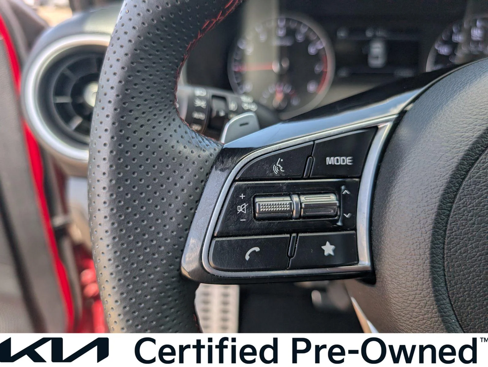 Used 2022 Currant Red Kia GT image 34