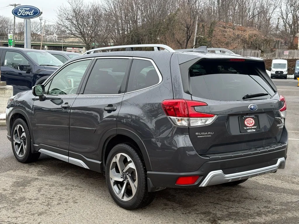 Used 2022 Gray Subaru Touring image 9