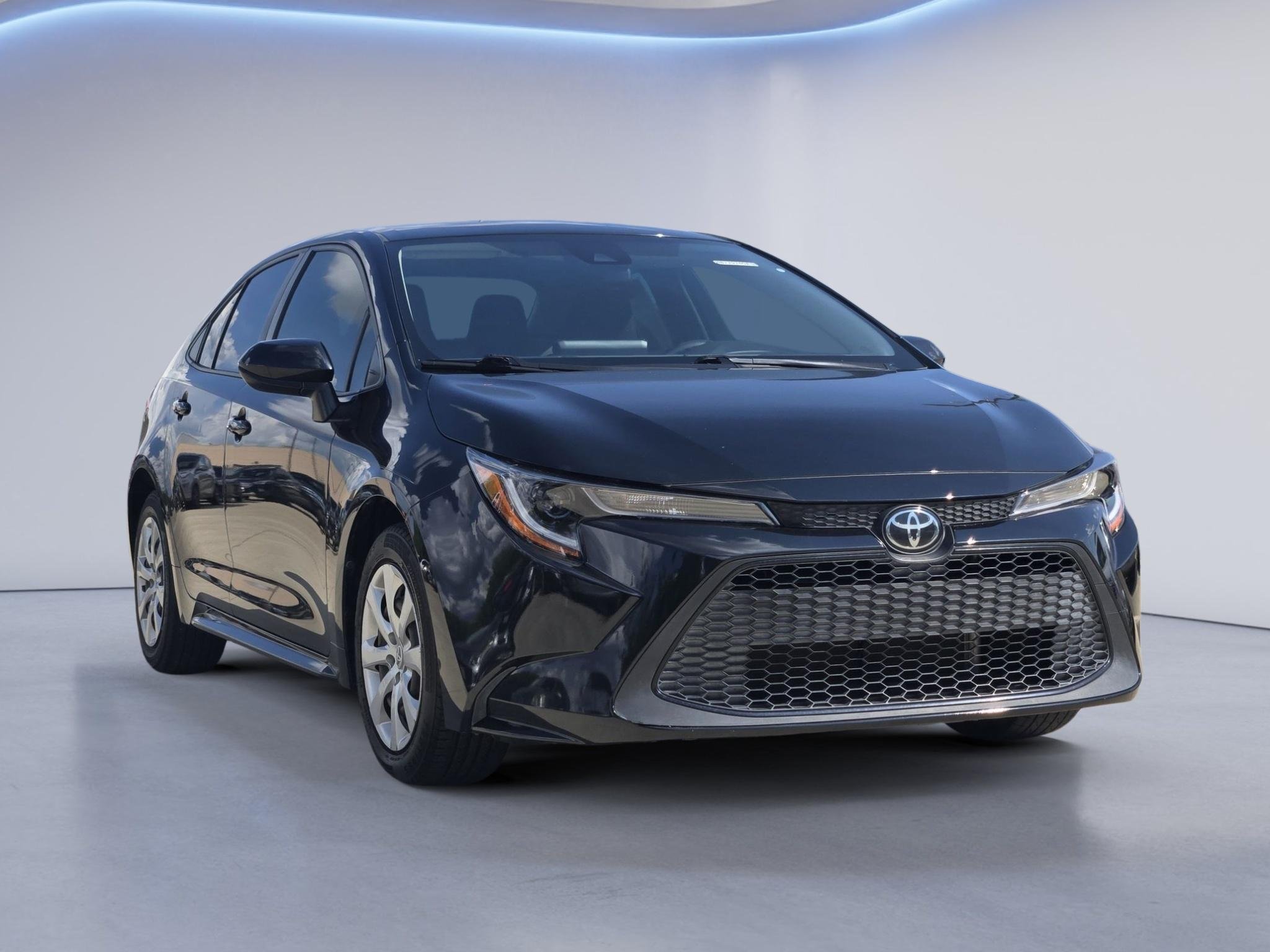 Used 2022 Black Sand Pearl Toyota LE image 3