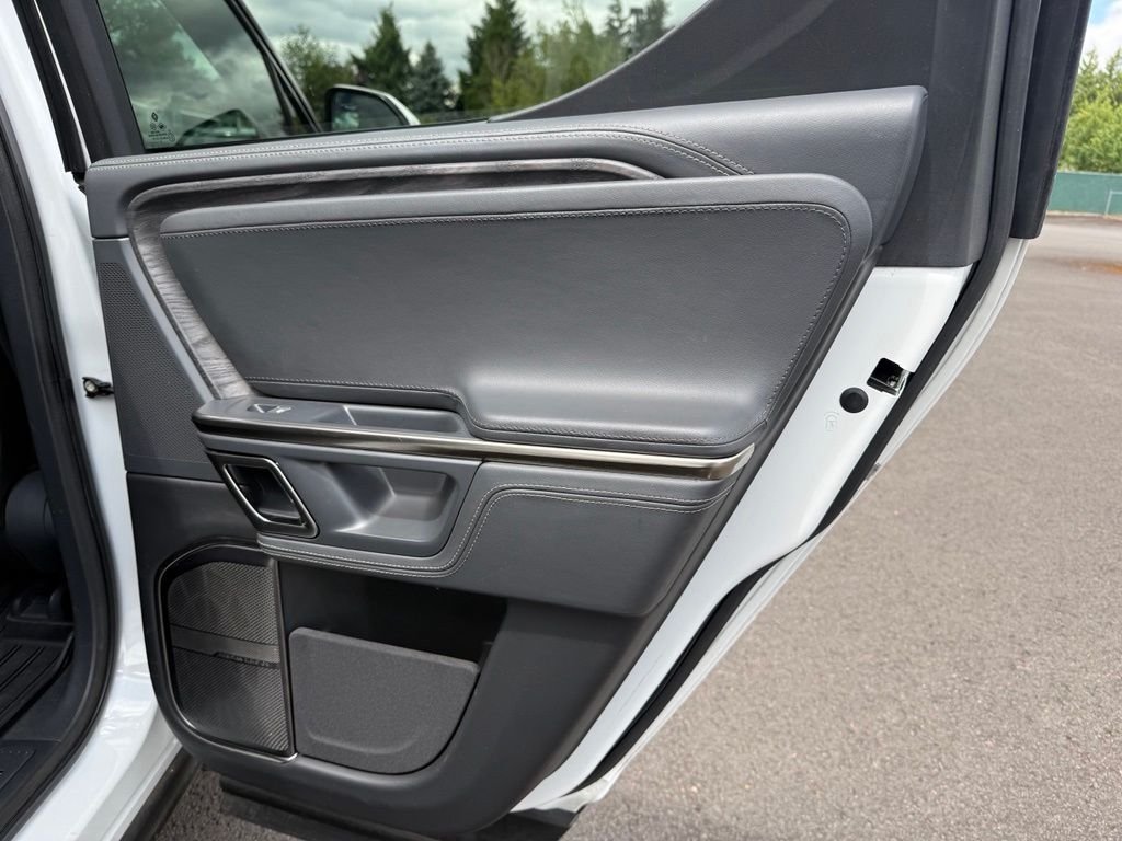 Used 2022 Glacier White Rivian Adventure image 23