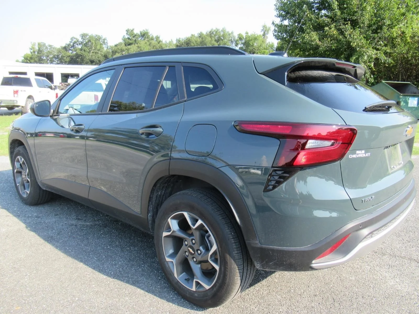 Used 2025 Gray Chevrolet LT image 3