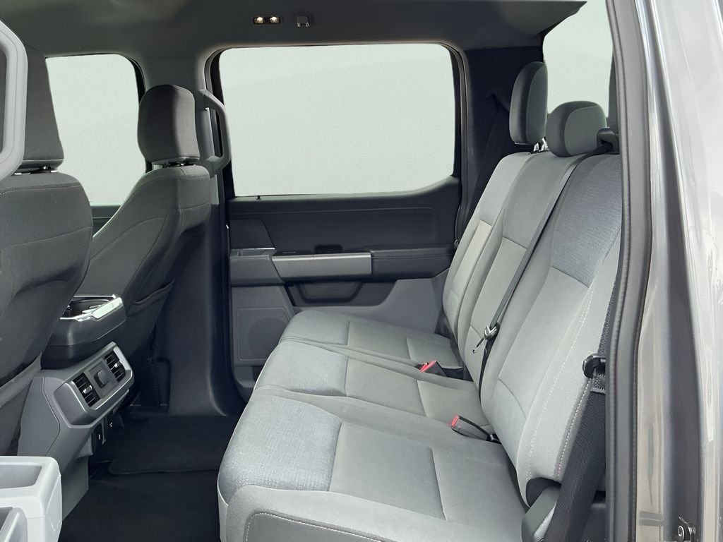 Used 2025 Gray Ford XLT image 20