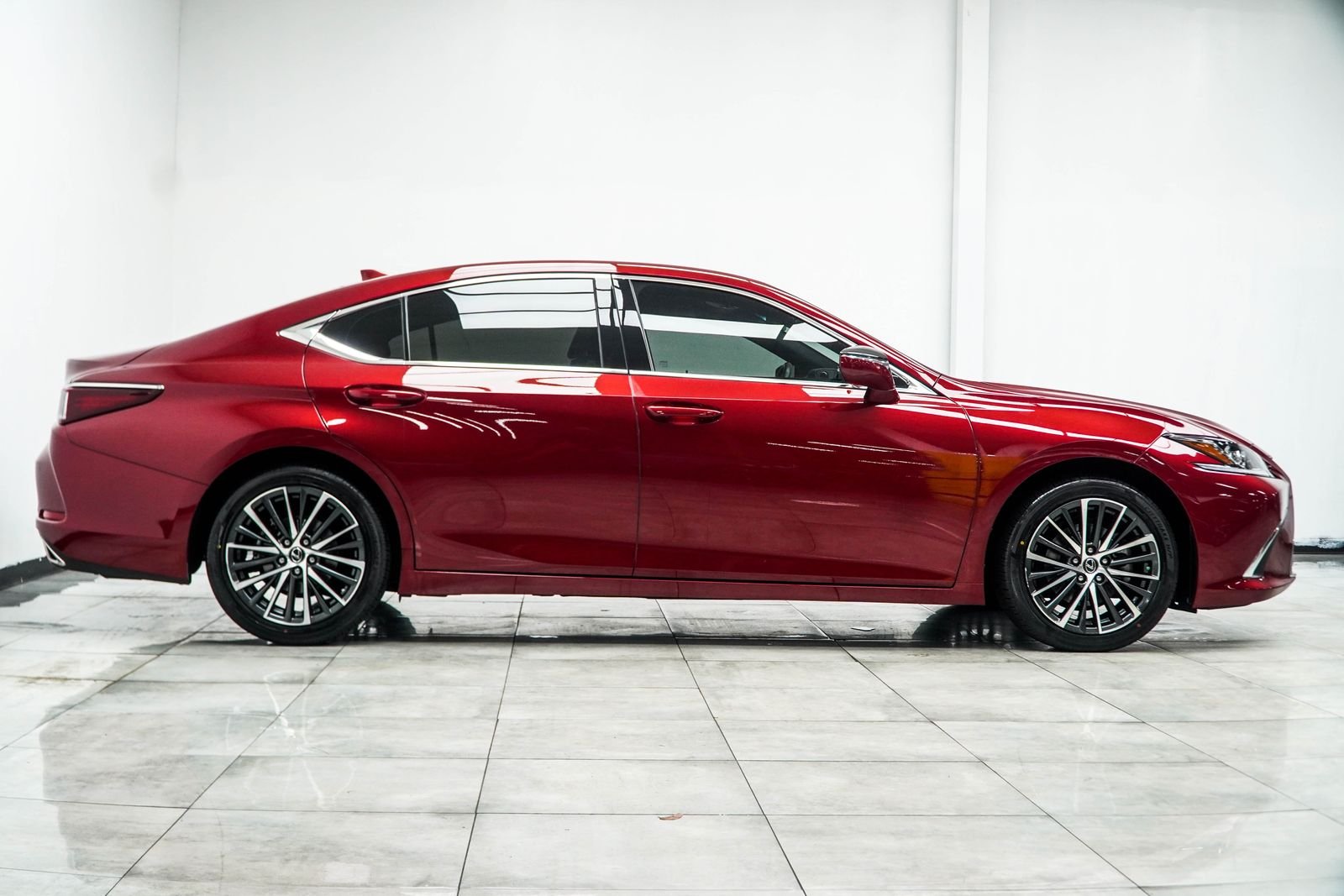 Used 2025 Red Lexus 350 image 7