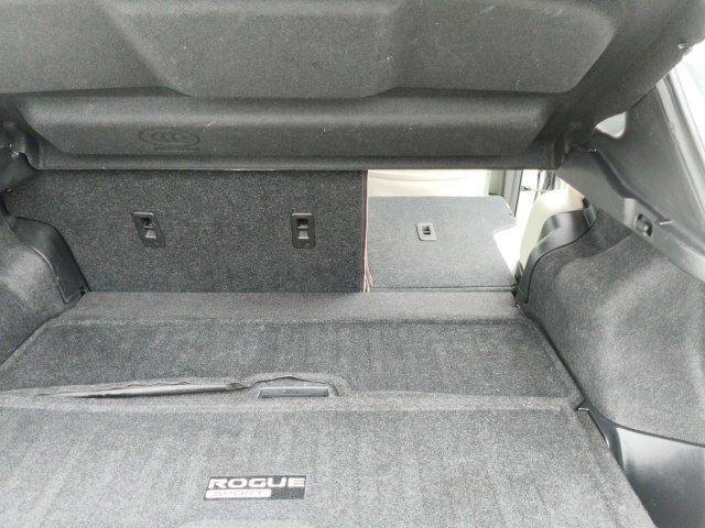 Used 2020 Silver Nissan SV image 41