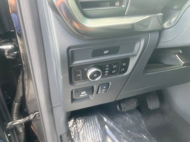 New 2026 Agate Black Metallic Ford Lariat image 10