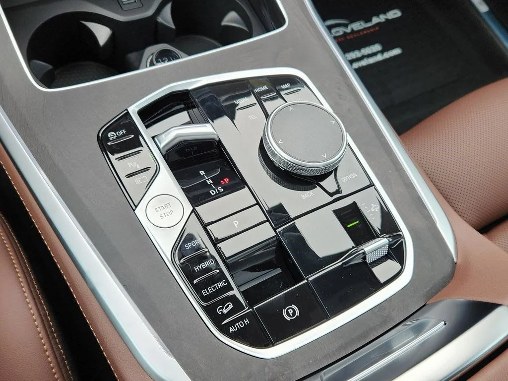 Used 2026 Alpine White BMW xDrive50e image 17