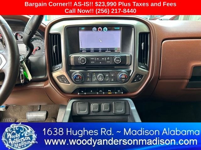 Used 2014 White Chevrolet High Country image 11