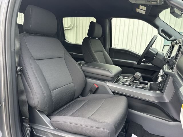 New 2026 Carbonized Gray Metallic Ford XLT image 27