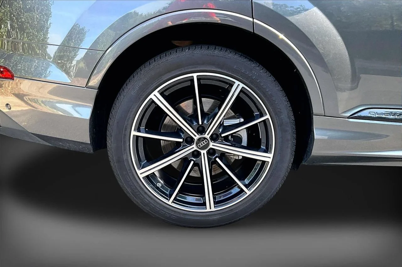 Certified Used 2024  Audi 55 Prestige image 36