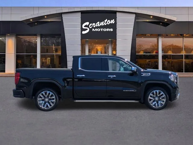 Used 2023 Onyx Black GMC Denali image 6