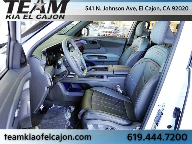 New 2027 White Kia X-Line SX image 19
