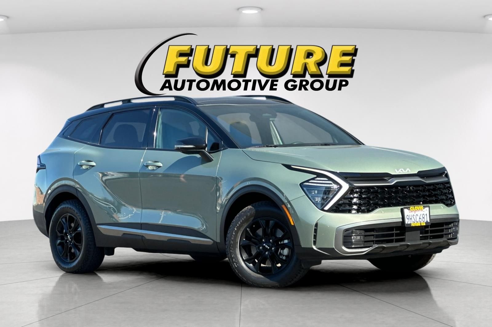 Used 2024 Green Kia X-Pro Prestige image 1