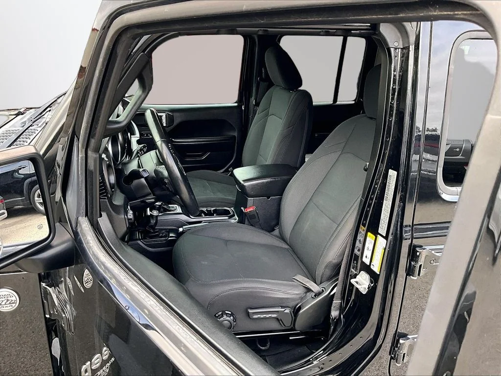 Used 2018 Black Jeep Unlimited Sport S image 24