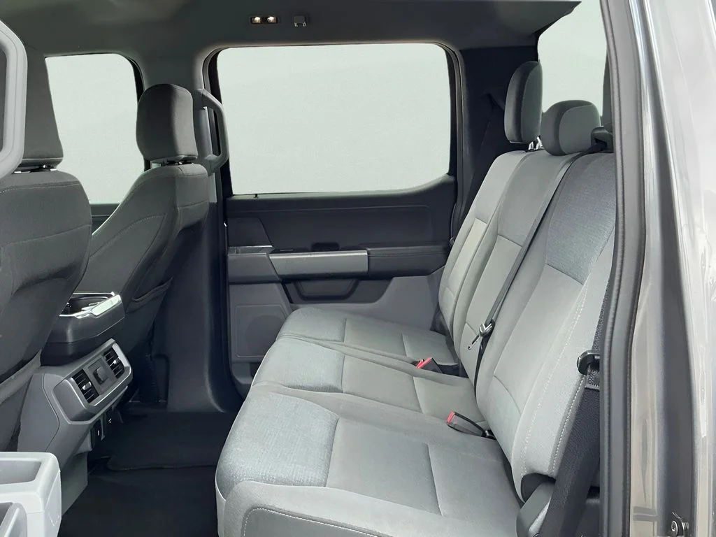 Used 2025 Gray Ford XLT image 20