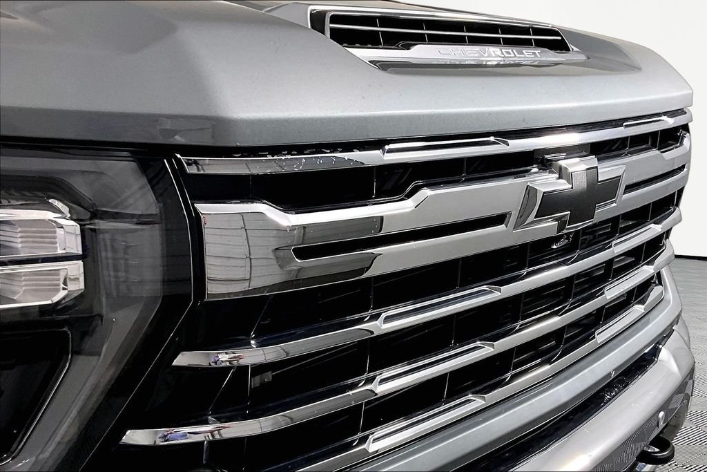 Used 2024 Gray Chevrolet LTZ image 29