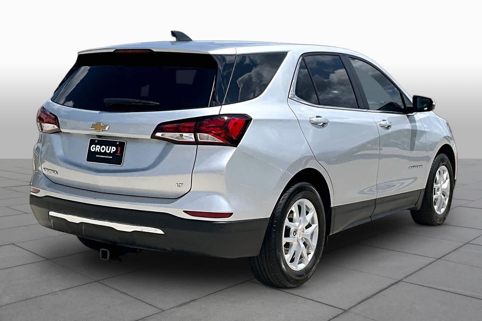 Used 2022 Silver Ice Metallic Chevrolet LT image 12