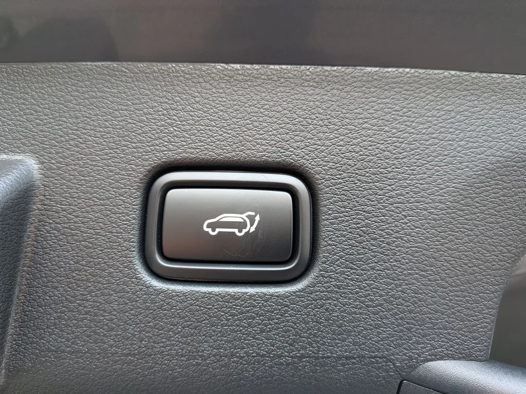 New 2027 Fusion Black Kia EX image 22