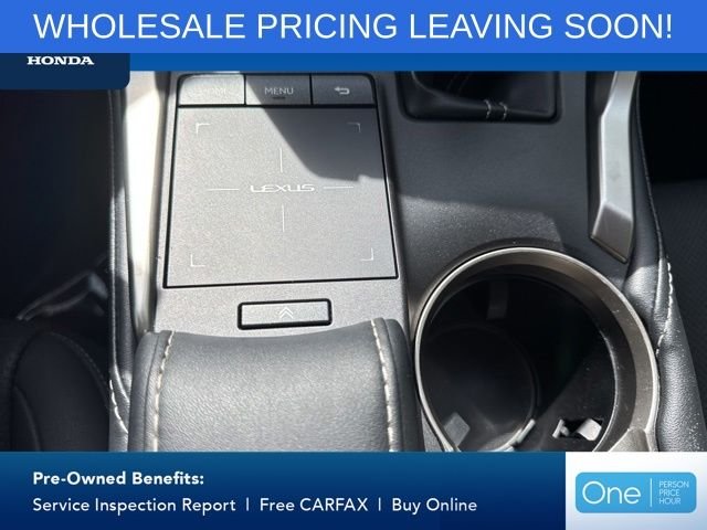 Used 2020 White Pearl Lexus 300h image 32