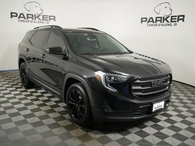 Used 2021 Ebony Twilight Metallic GMC SLE image 4
