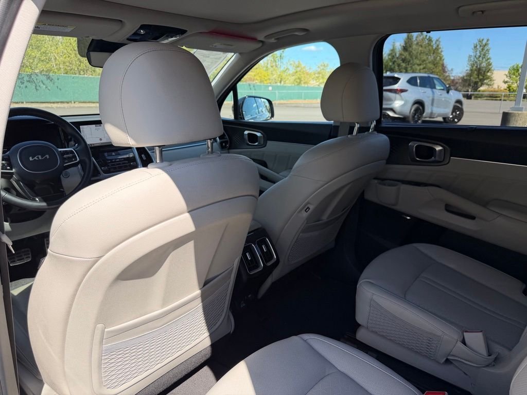 Used 2023 Aurora Black Kia SX Prestige image 33