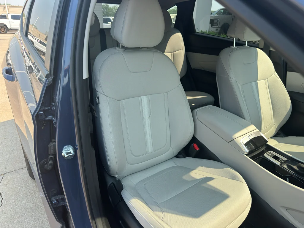 Used 2025 Atlantis Blue Hyundai SEL image 30