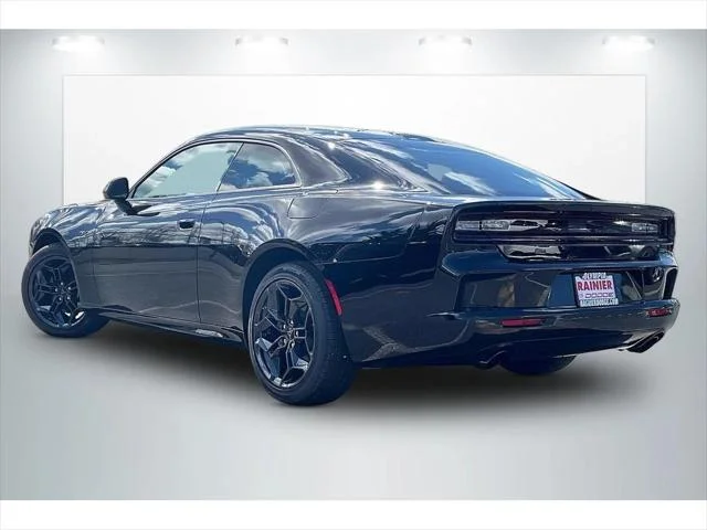 New 2026 Diamond Black Crystal Pearlcoat Dodge R/T image 3