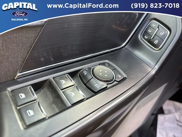 Used 2024 White Ford Lariat image 21