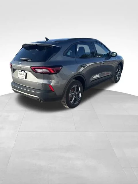 Used 2025 Gray Metal Ford ST-Line image 6