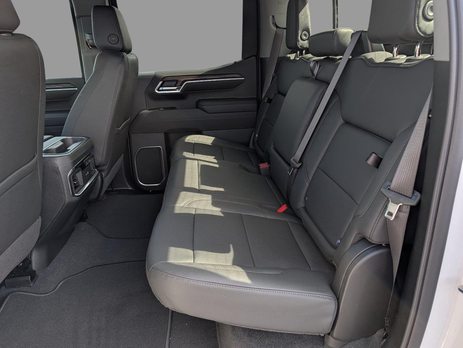 New 2026 Summit White GMC SLT image 34