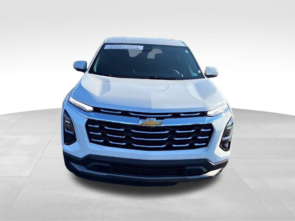 Used 2025 White Chevrolet LT image 8