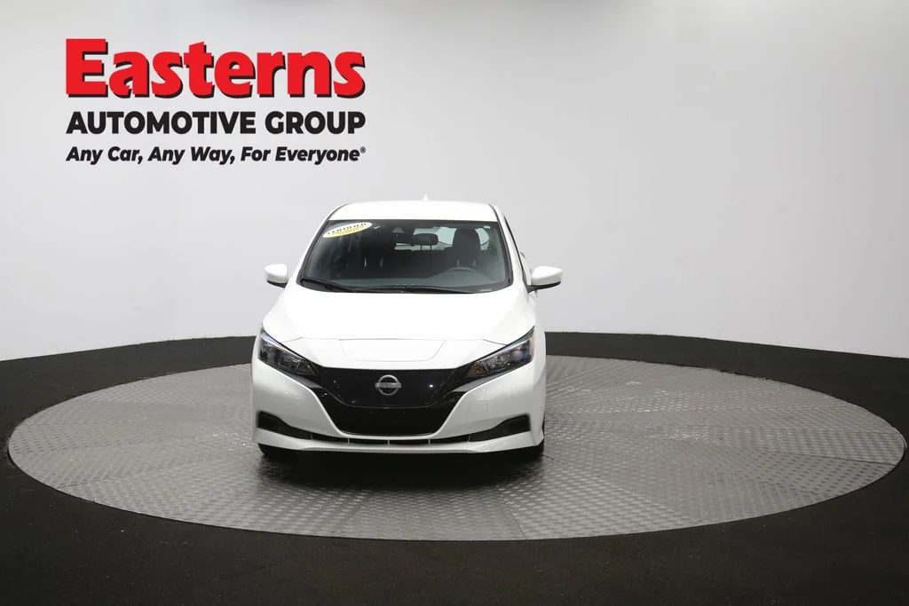 Used 2023 White Nissan S image 48