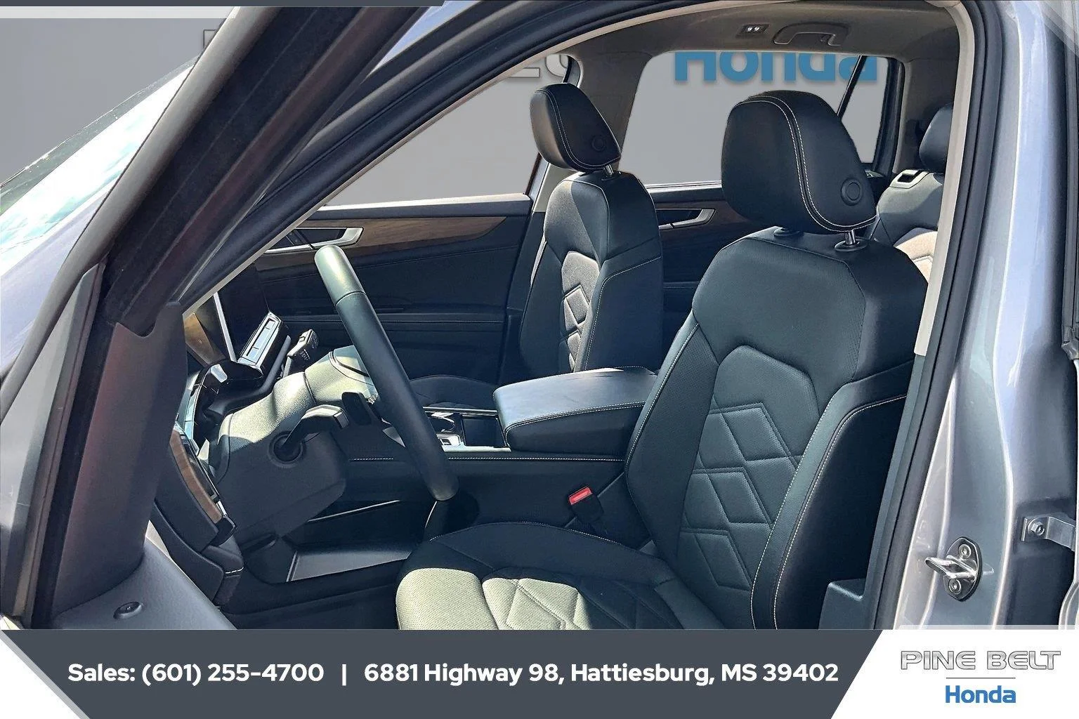 Used 2024 Silver Mist Metallic Volkswagen 2.0T SE w/Technology image 18