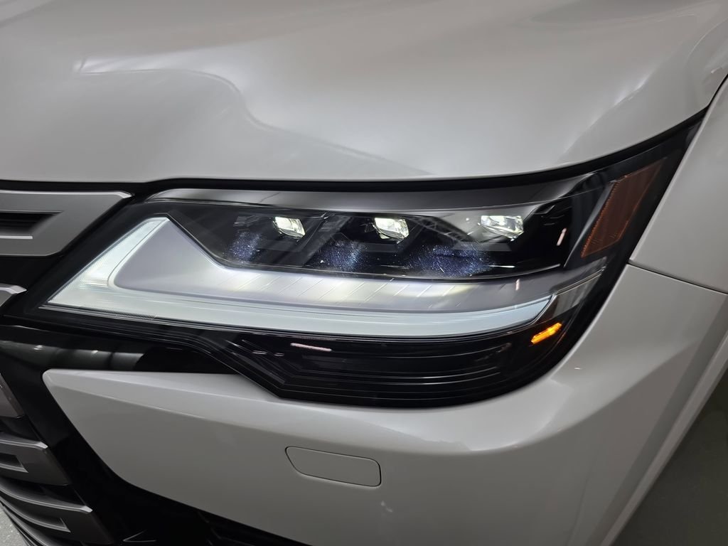 2025 Lexus LX 700h Luxury - Photo 29