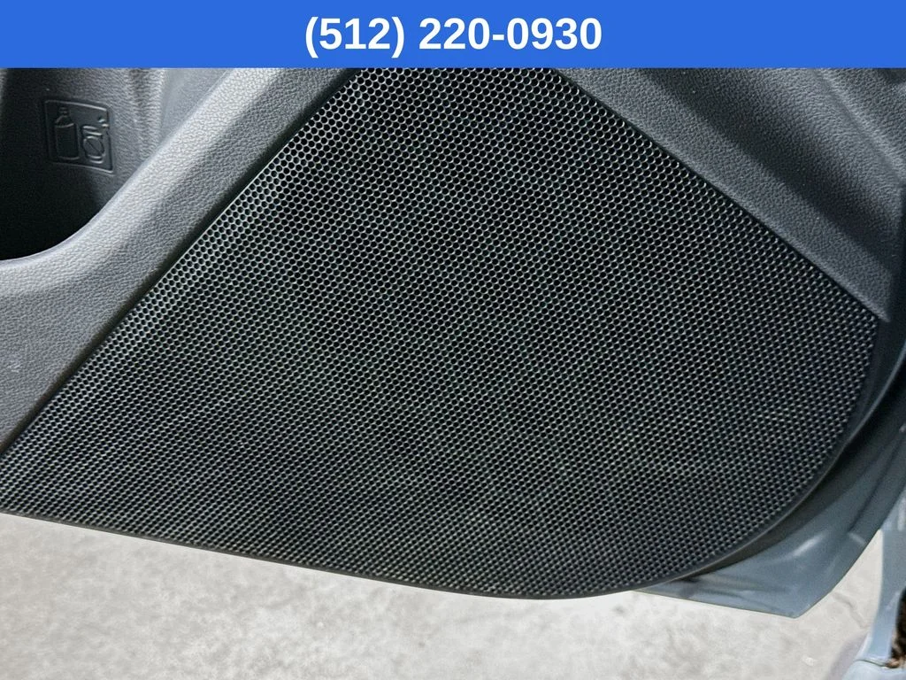 Used 2021 Blue Subaru Base image 23