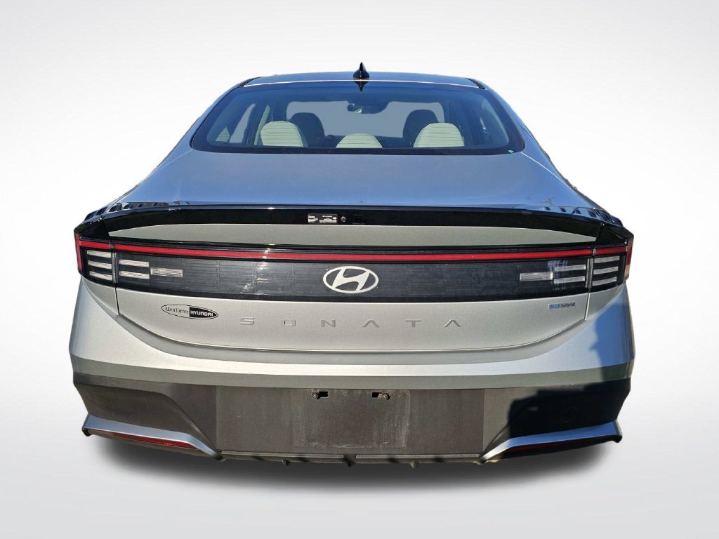 Used 2026 Silver Hyundai Blue image 14