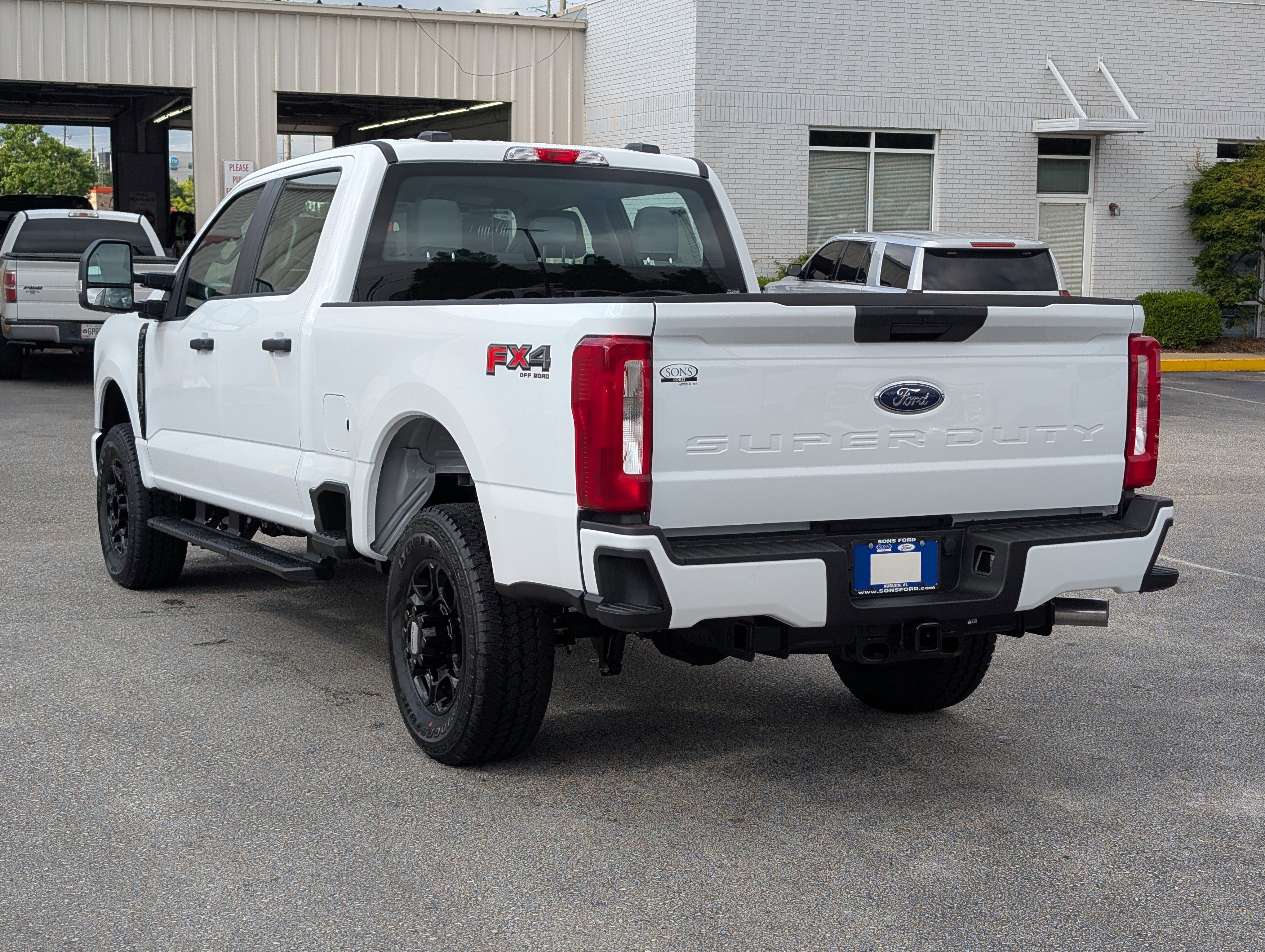 New 2026 OXFORD WHITE FORD XL image 13