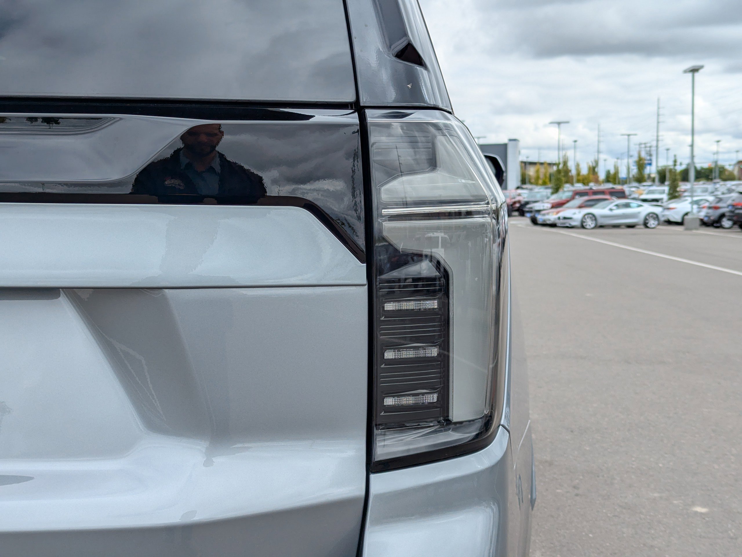 2025 Chevrolet Suburban Premier - Photo 49