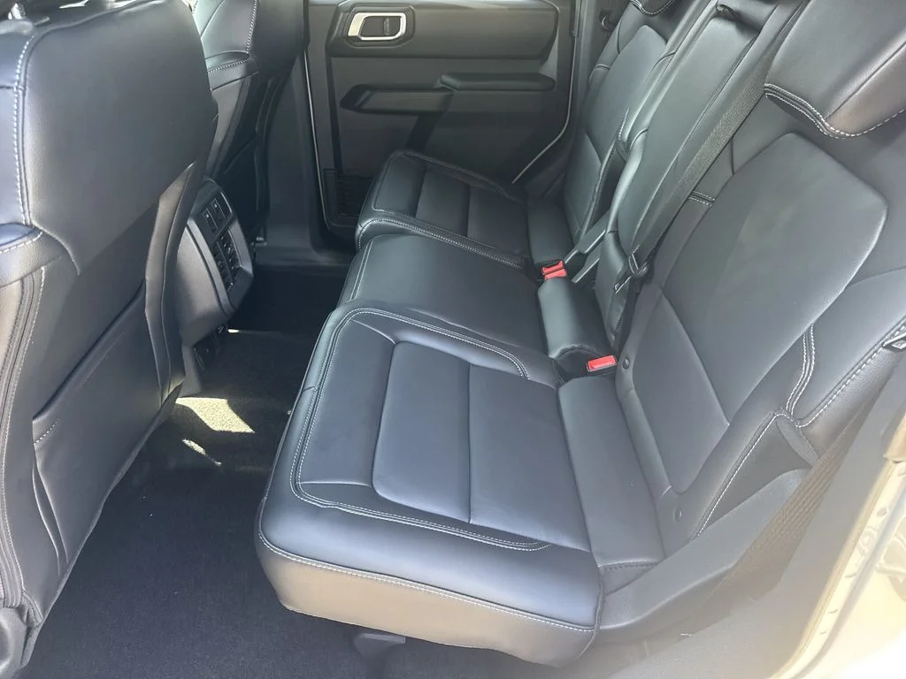 New 2026 Avalanche Gray Ford Outer Banks image 20