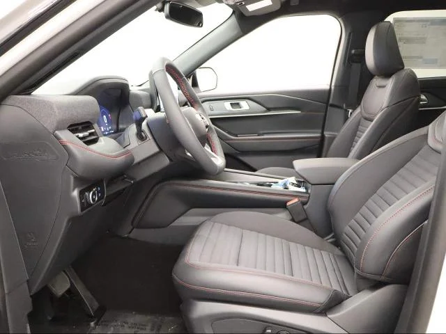 New 2026 Star White Metallic Tri-Coat Ford ST-Line image 17