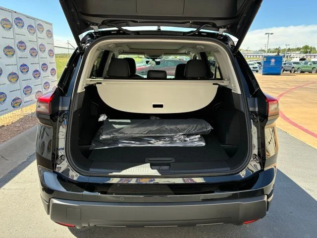 Used 2026 Black Nissan Dark Armor image 6