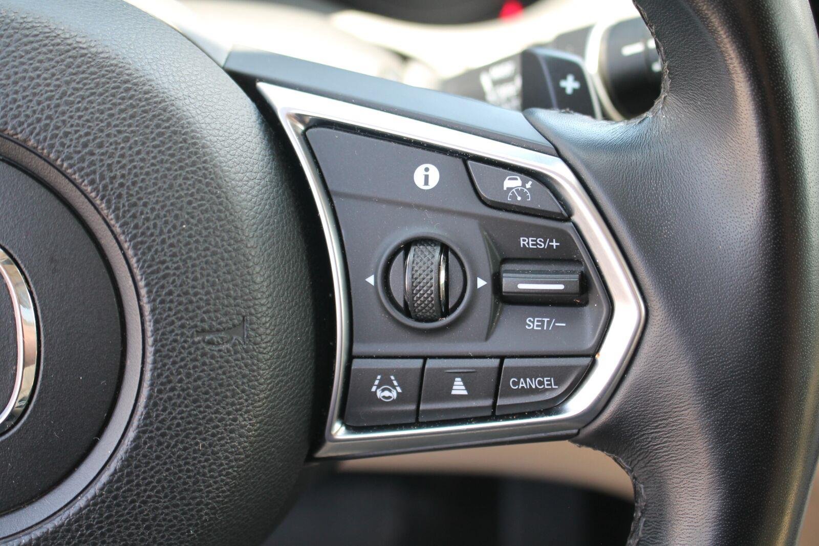 Used 2023 Red Acura SH-AWD image 17