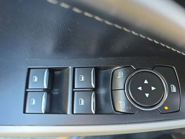 Used 2021 Blue Ford XLT image 29