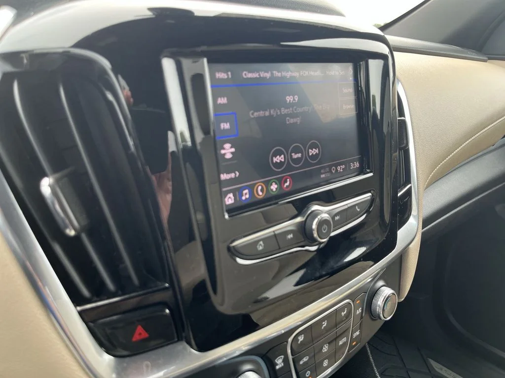 Used 2023 White Chevrolet LS image 18