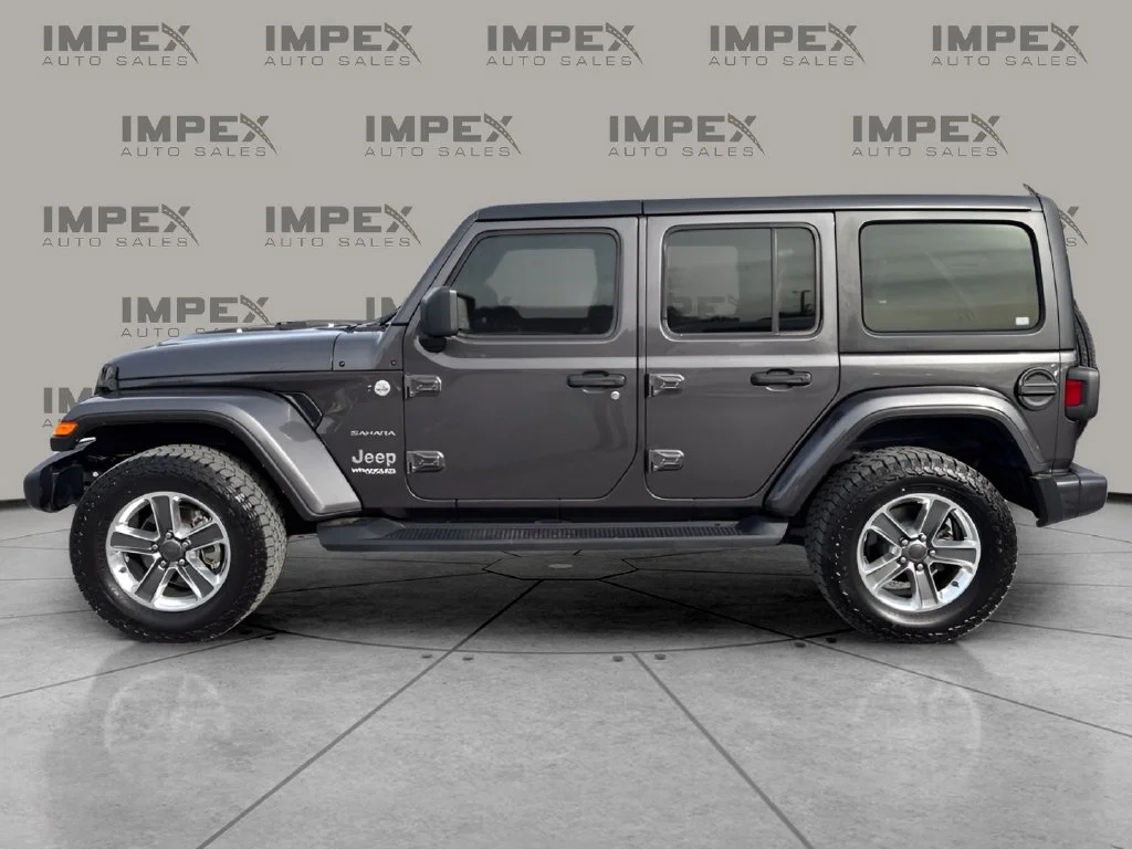 Used 2021 Gray Jeep Unlimited Sahara image 2