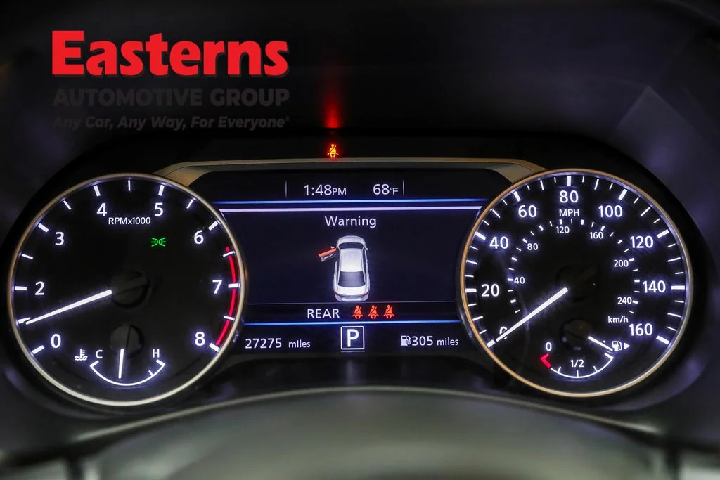 Used 2024 Gray Nissan SV image 18