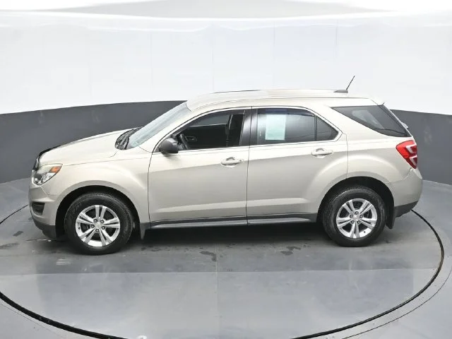 2016 Chevrolet Equinox LS - Photo 12