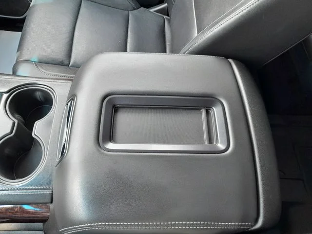 Used 2018 White GMC SLT image 25