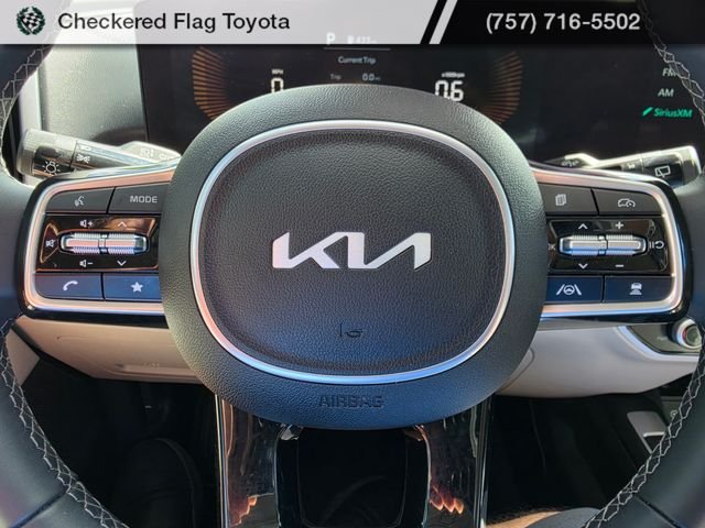 Used 2024 Wolf Gray Kia S image 13