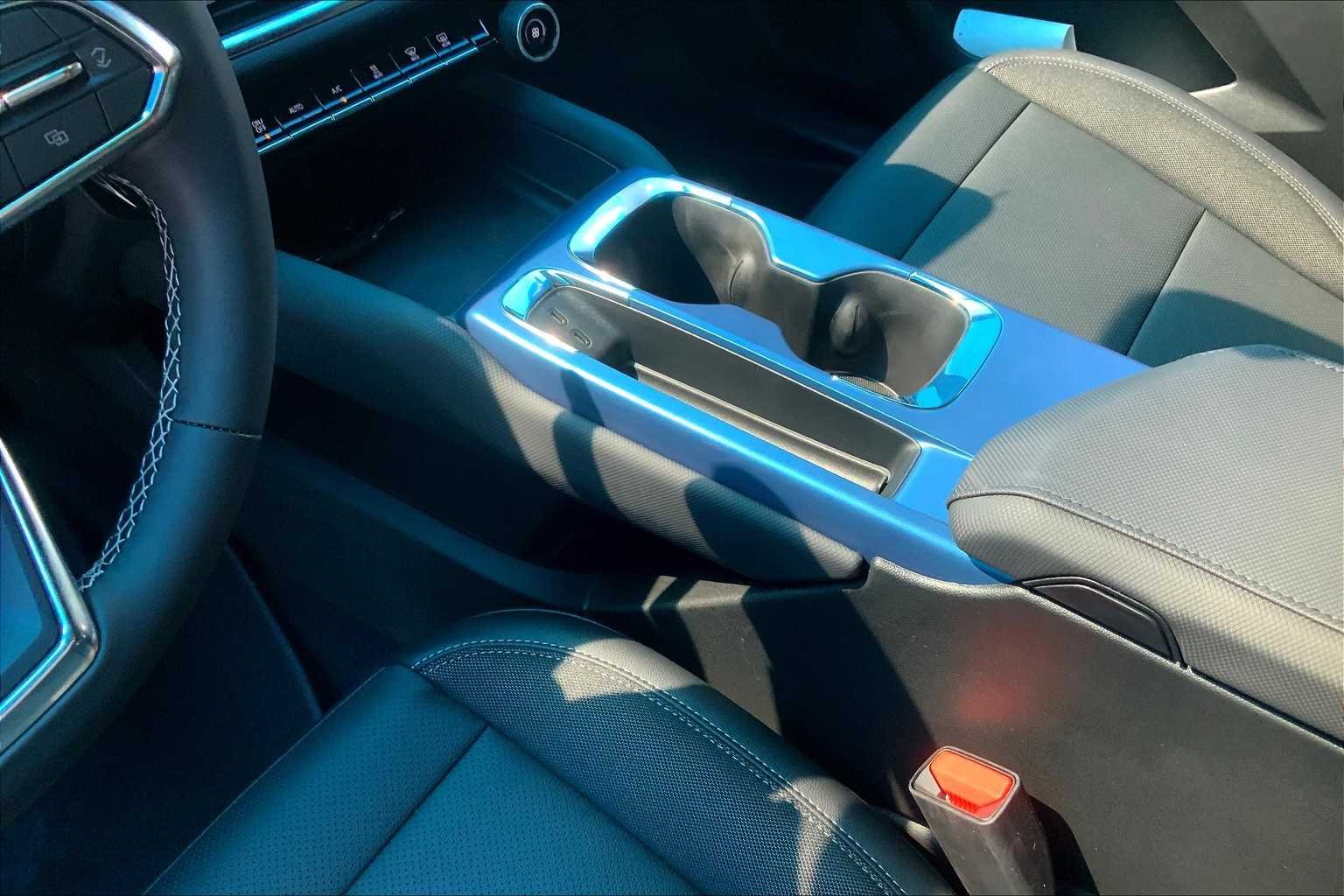 2026 Chevrolet Equinox EV 2LT - Photo 7